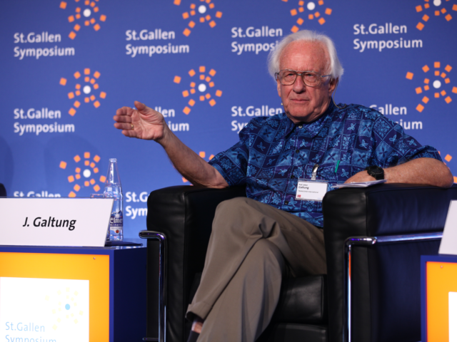 Johan Galtung: A Multipolar Future of Regional Civilizations, U.S. May Divide in Two